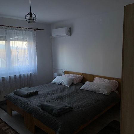 Kuca Za Odmor Blizanke Apartment โอกูลิน ภายนอก รูปภาพ